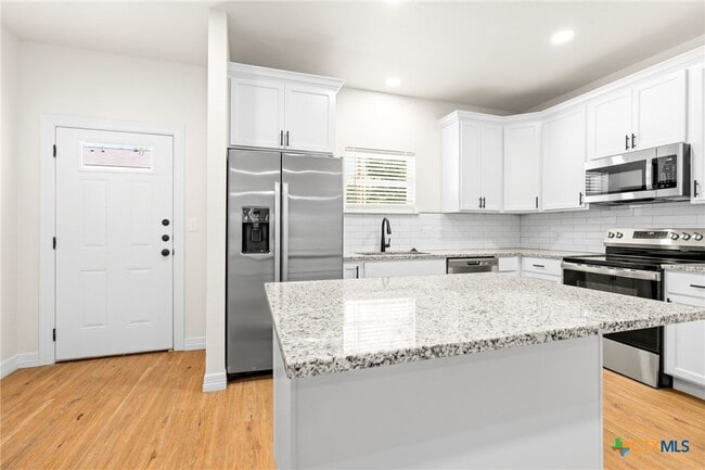 Building Photo - 209 S 18th St