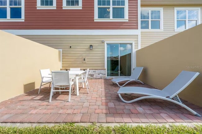 Building Photo - 7568 Sunflower Cir