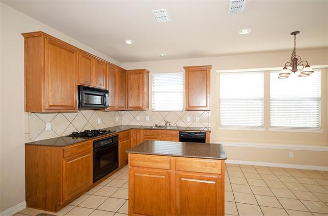 Building Photo - 907 Mustang Ridge Dr