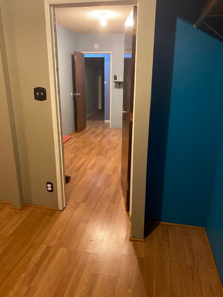 Building Photo - 14423 Mansel Ave