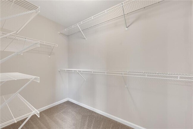 Building Photo - 4920 Breezewood Cir