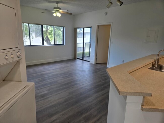 Building Photo - 2445 SW 18th Terrace