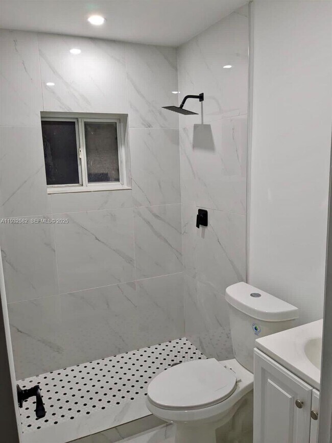 Building Photo - 7956 W 29th Ln