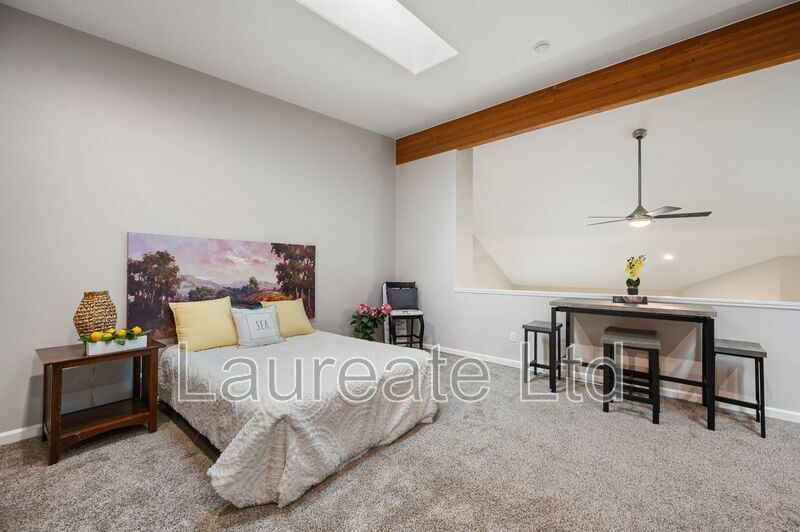 Building Photo - 23726 Pondview Pl