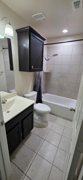 Building Photo - 2530 Diamondback Trail