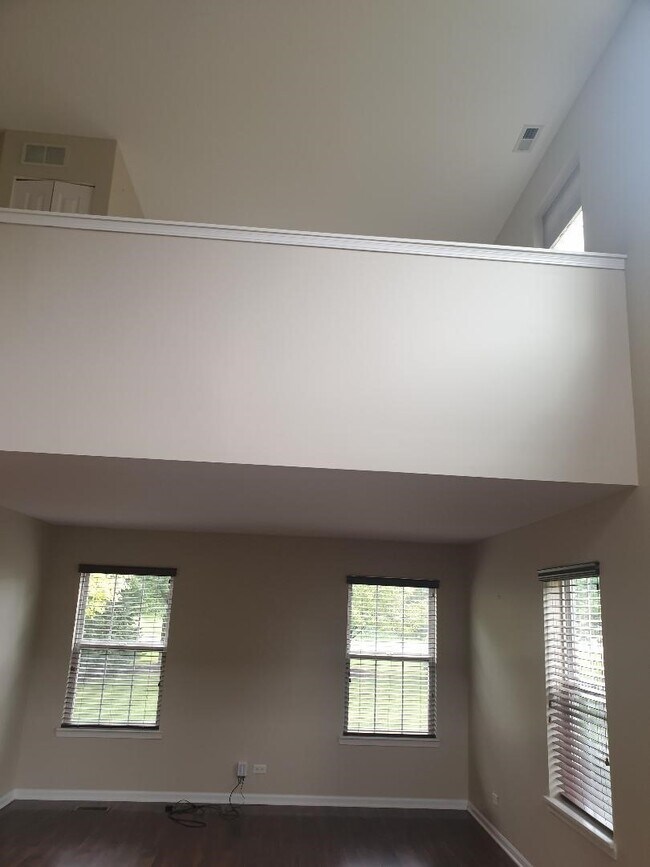 Building Photo - 28121 Sonoma Pass