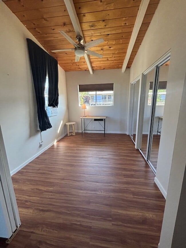 Building Photo - 75-177 Kalani St