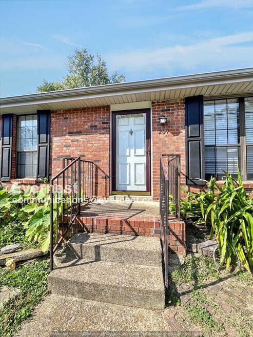 Building Photo - 209 Panamint Dr