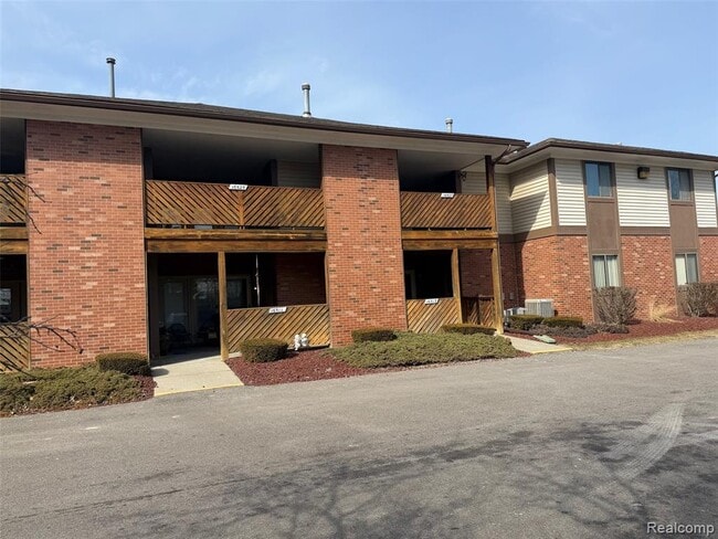 Building Photo - 16525 Woodlane