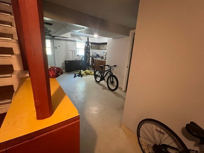 Building Photo - 209 Unicorn Pl