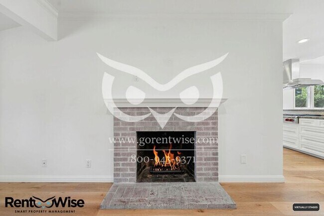 Building Photo - Short term lease only