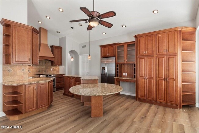 Building Photo - 15461 E Golden Eagle Blvd