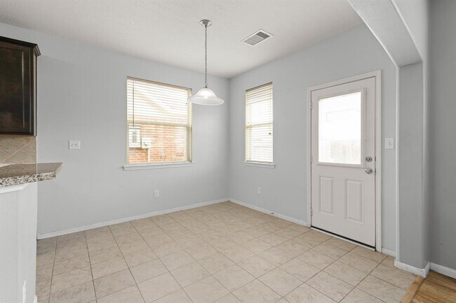 Building Photo - 15110 Spring Sun Ct
