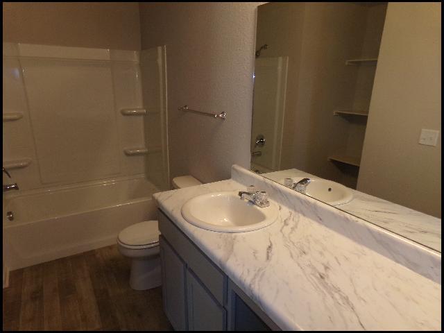 Building Photo - 10 Wisteria Dr