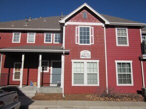 Building Photo - Beautiful 2 bedroom 2 1/2 bath plus loft in Central Park! More pics to come