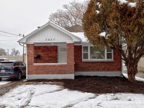 Building Photo - 2867 Kiesel Ave