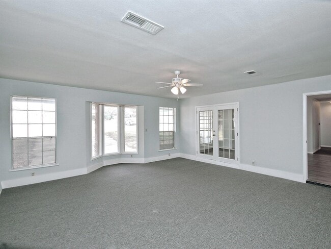 Building Photo - 6501 Highpoint Cove