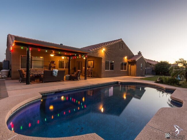 Building Photo - 8166 E Lorenzo Ln