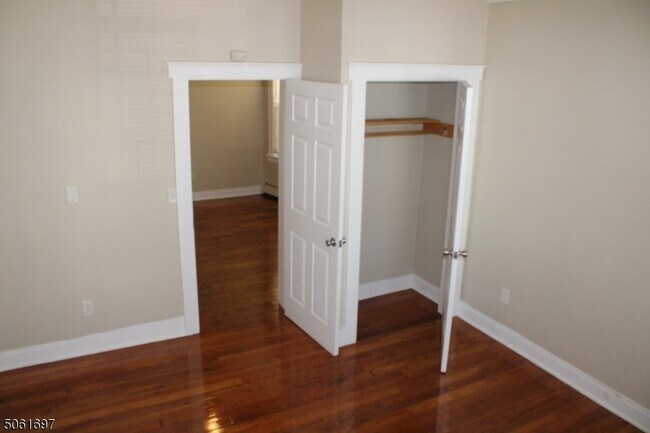 Building Photo - 48 N 18th St