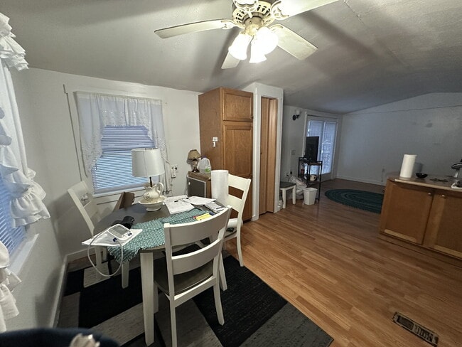 Building Photo - Single Family Home with Large Private Yard