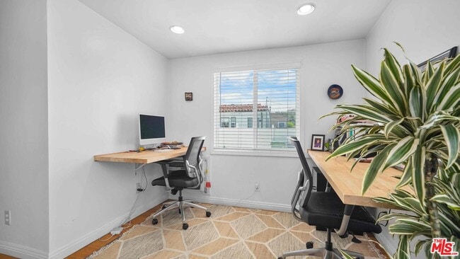 Building Photo - 3801 Sutro Ave