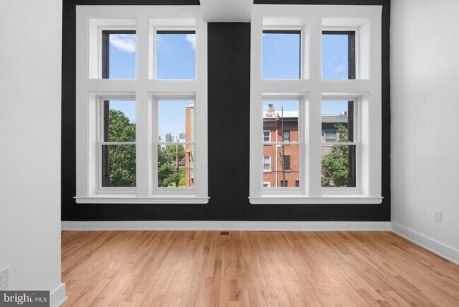 Building Photo - 1221 N 4th St