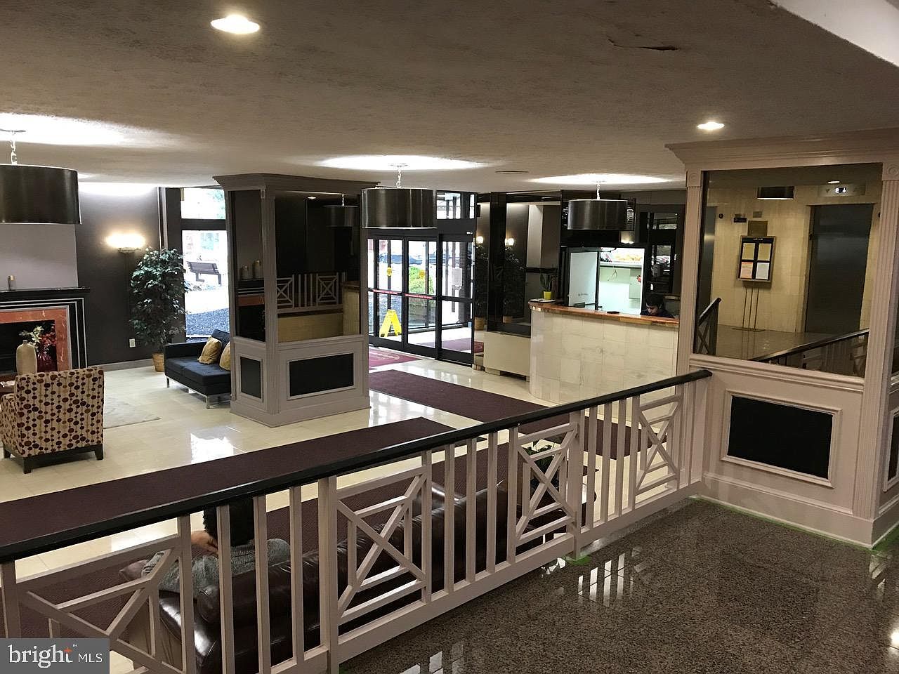 Building Photo - 1021 Arlington Blvd