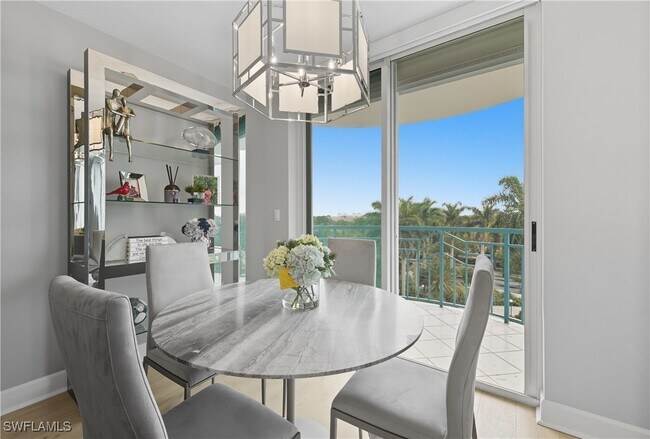Building Photo - 7515 Pelican Bay Blvd