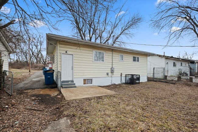 Building Photo - Now Available – Section 8 Welcome