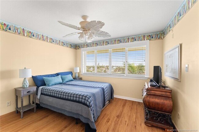 Building Photo - 1550 S Ocean Dr