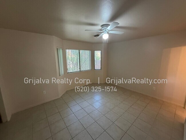 Building Photo - 4023 E Angel Spirit Dr