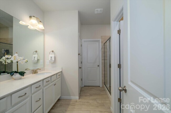 Building Photo - 8156 Merryvale Ln