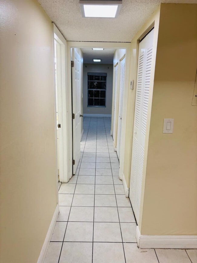 Building Photo - 4240 NW 21st St