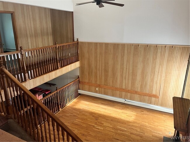Building Photo - 206 Hillcrest Dr