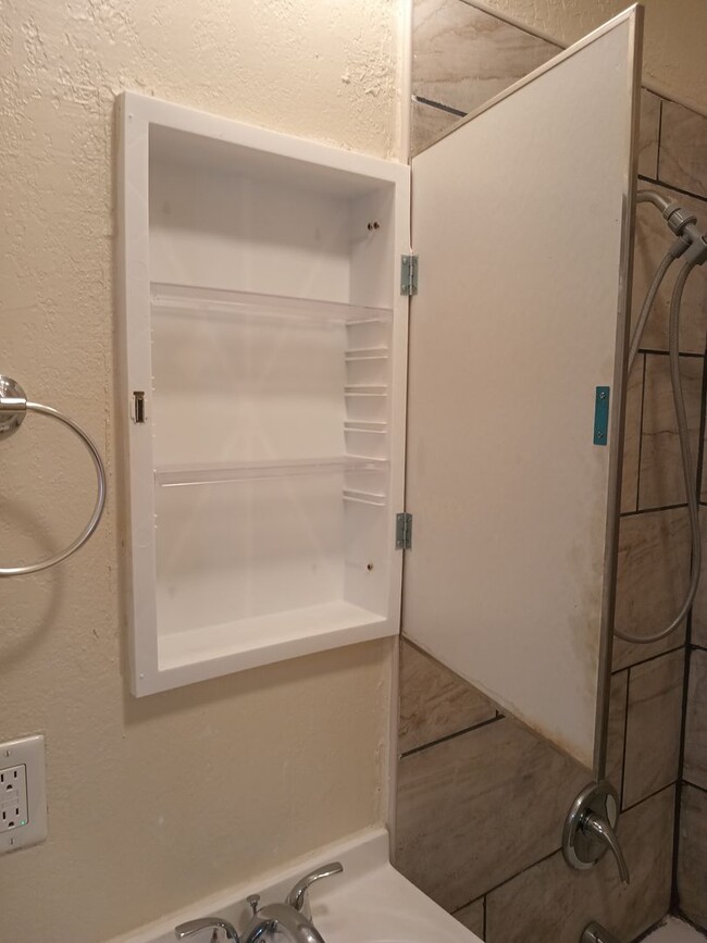 Building Photo - Welcome to SkyView Villa & Somerset Apartm...