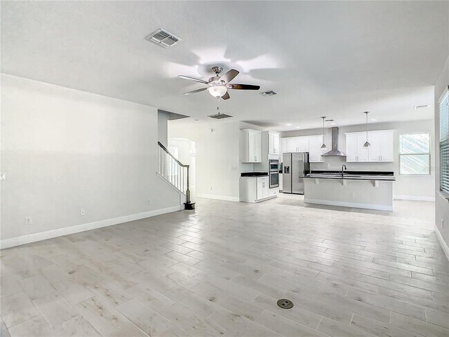 Building Photo - 8917 Blue Mesa Dr