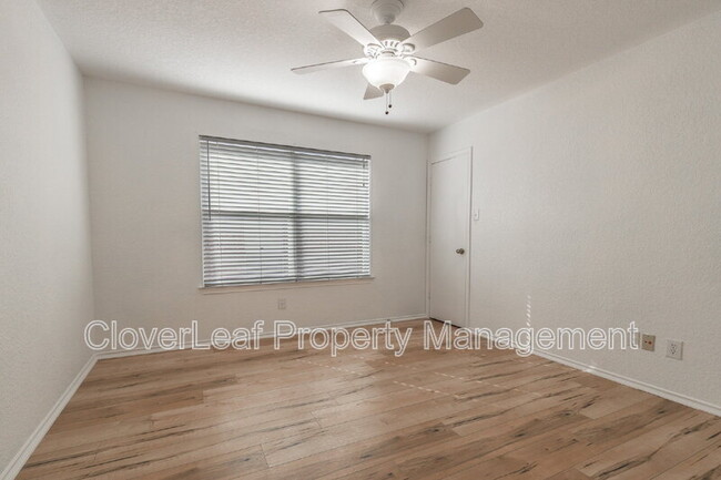 Building Photo - 818 Quitman Oak