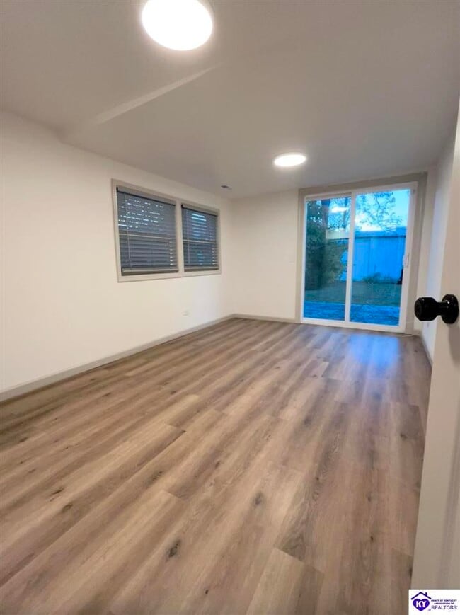 Building Photo - 119 Gaither Station Rd