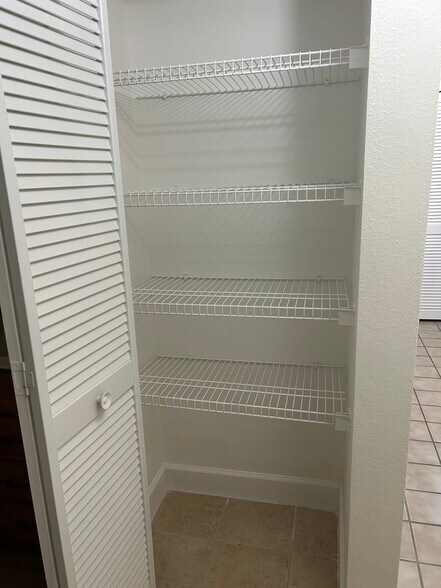 Building Photo - 2758 Foxfire Ct