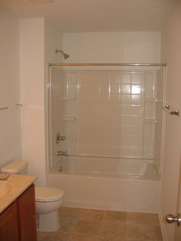 Building Photo - Fishers 4BDRM, 2.5BA home near Hamilton Town Center!