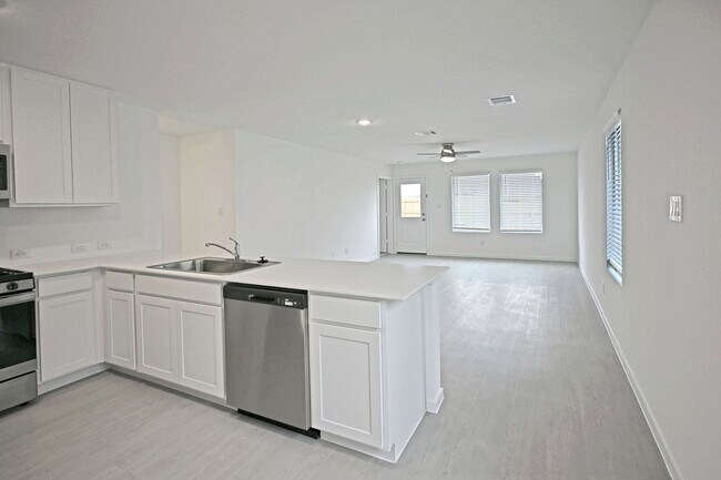 Building Photo - 3805 Swift Fox Rd