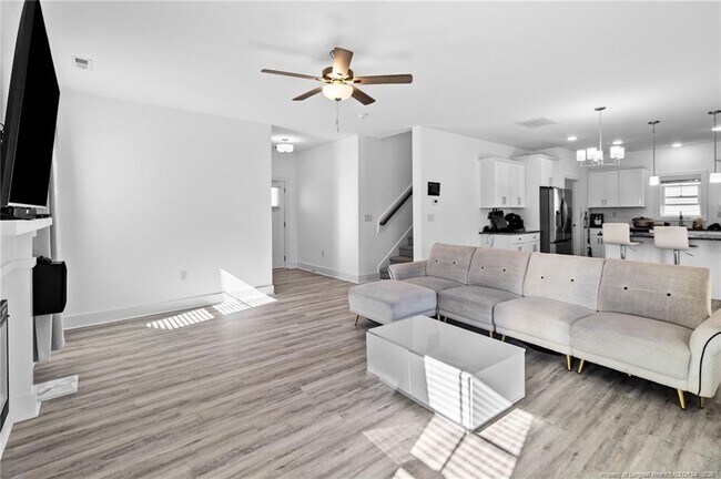 Building Photo - 198 Peeler Circle