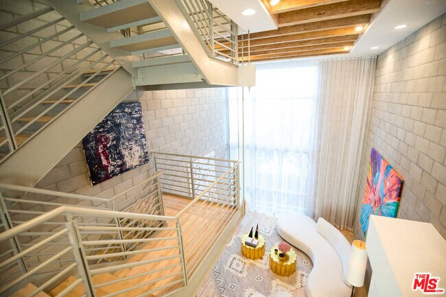 Building Photo - 3450 Cahuenga Blvd
