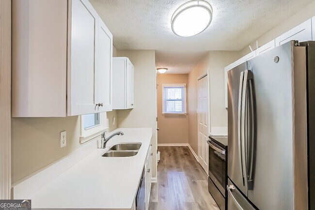Building Photo - 3721 Winding Trail Ct