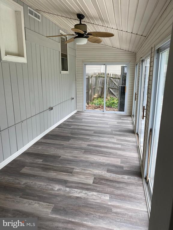 Building Photo - 404 Abbott Rd