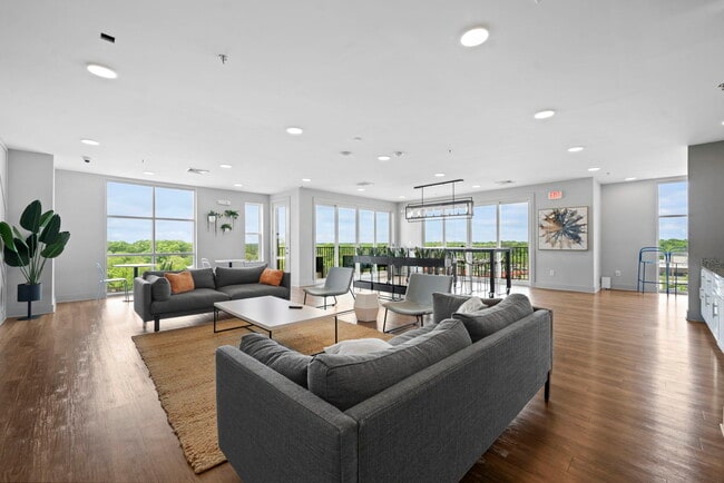 Building Photo - The Rise at Regency