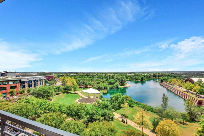 Building Photo - 1701 Simond Ave Ave