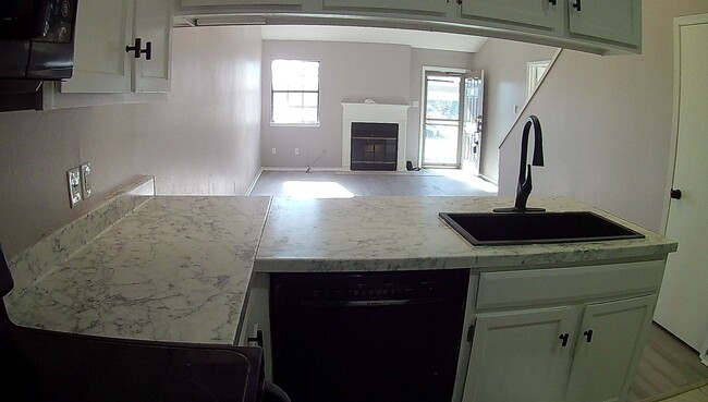 Building Photo - 3636 Greenacres Place Dr