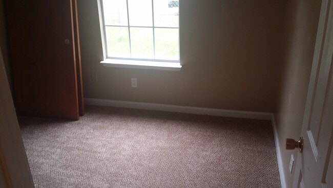 Building Photo - Yorktown Home. Available now.