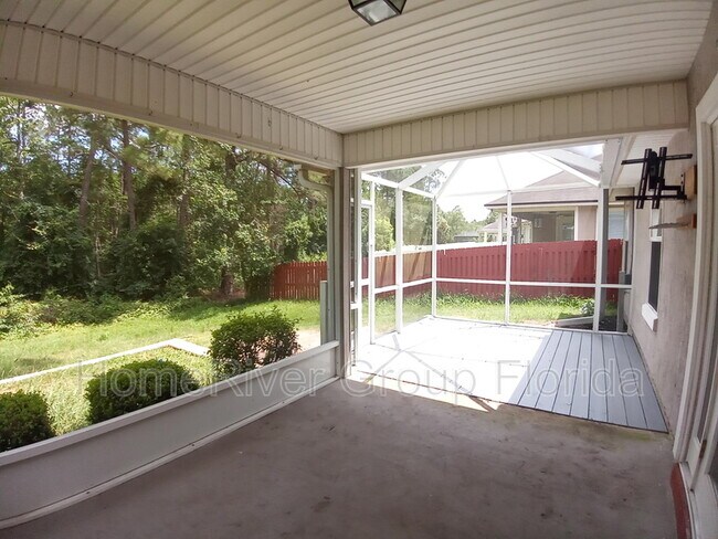 Building Photo - 2575 Creekfront Dr